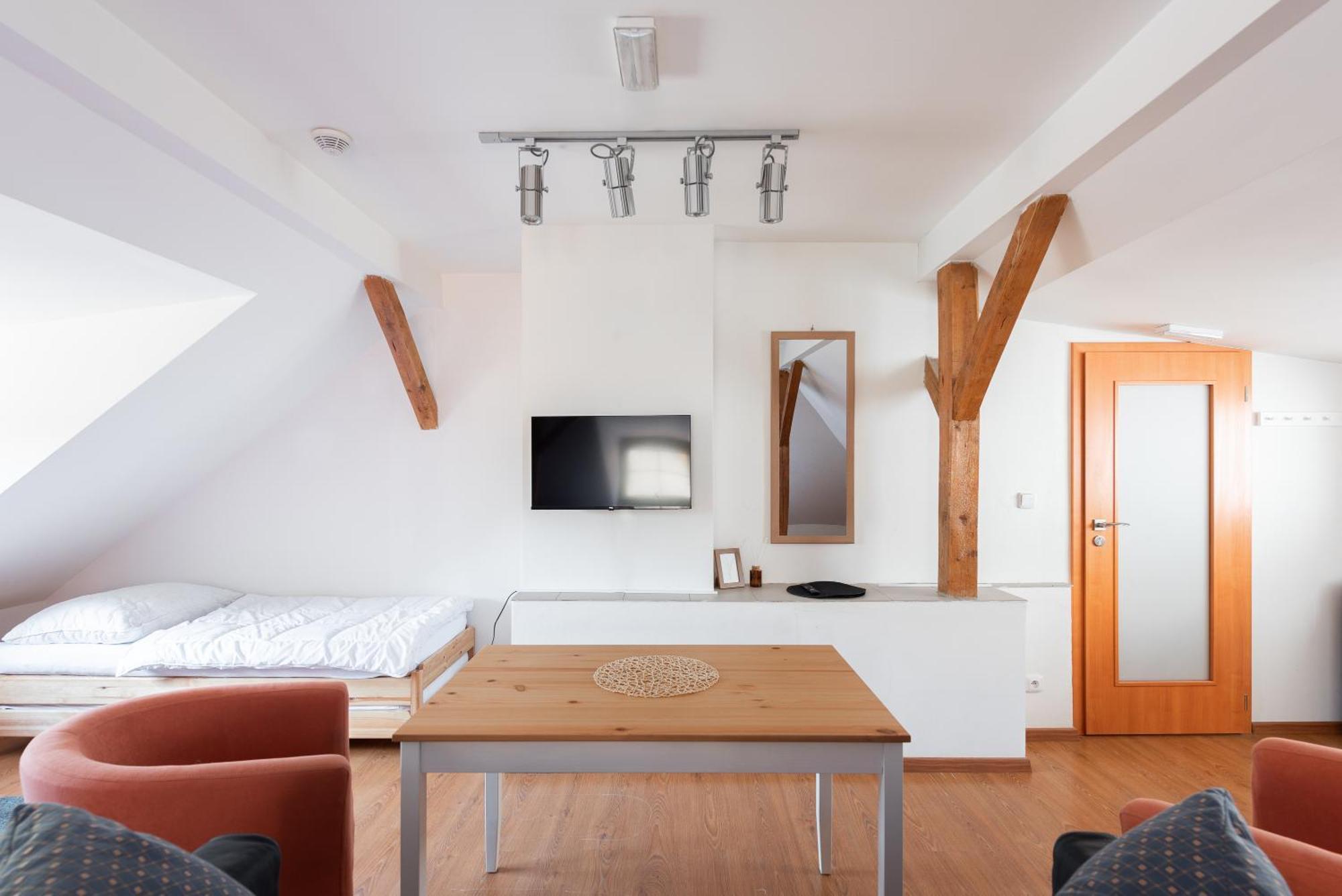 Apartman Muzeum Obchodu Karlstejn ภายนอก รูปภาพ