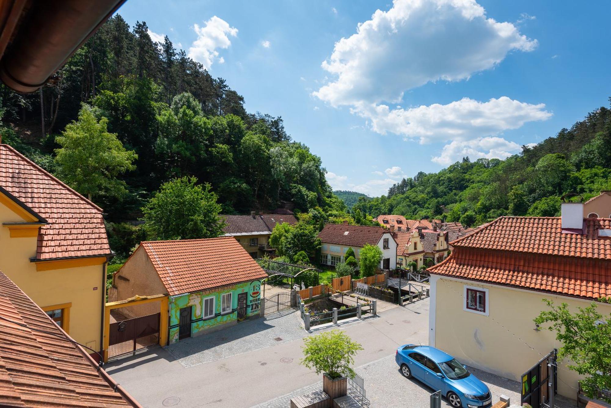 Apartman Muzeum Obchodu Karlstejn ภายนอก รูปภาพ