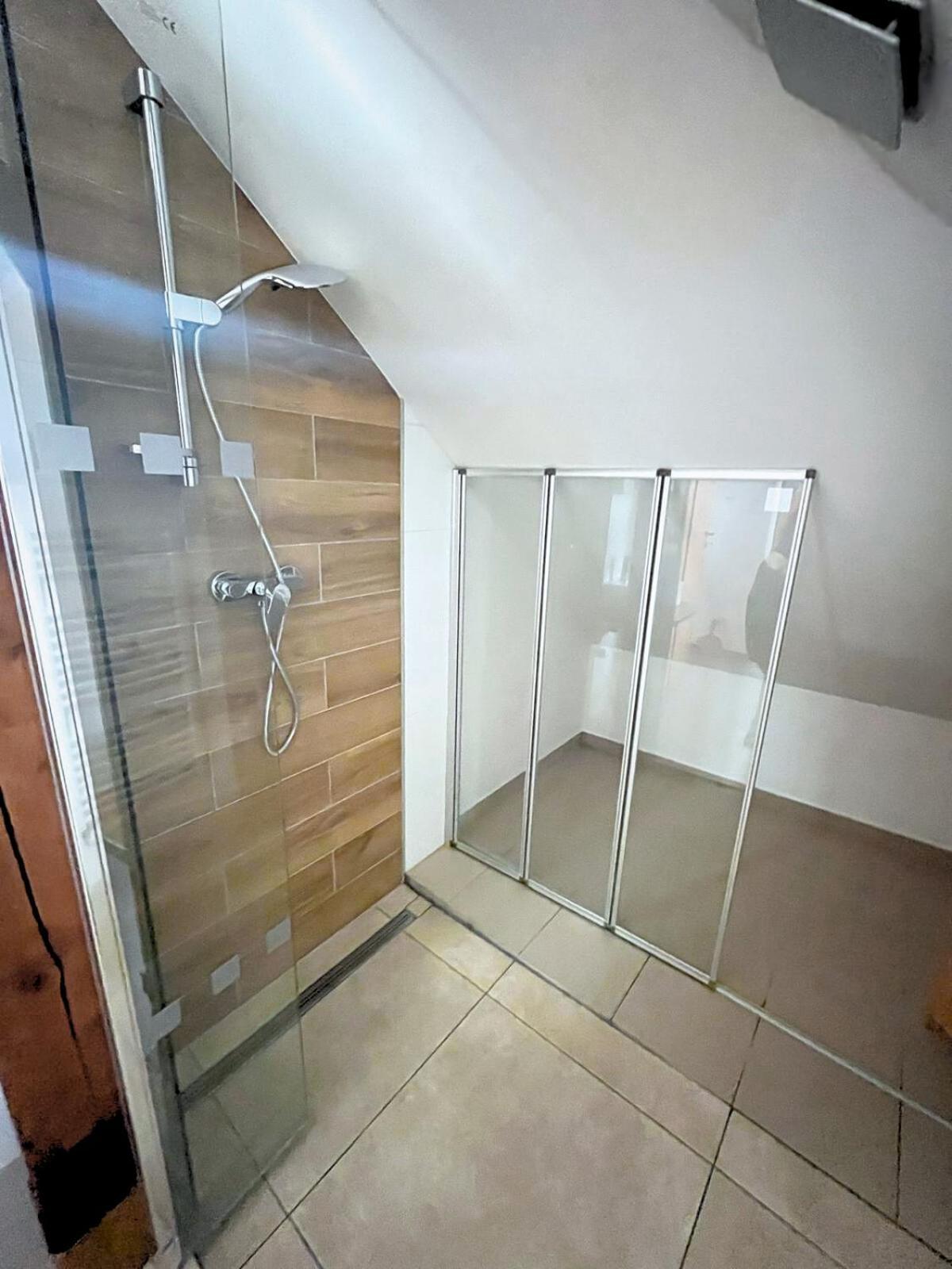 Apartman Muzeum Obchodu Karlstejn ภายนอก รูปภาพ